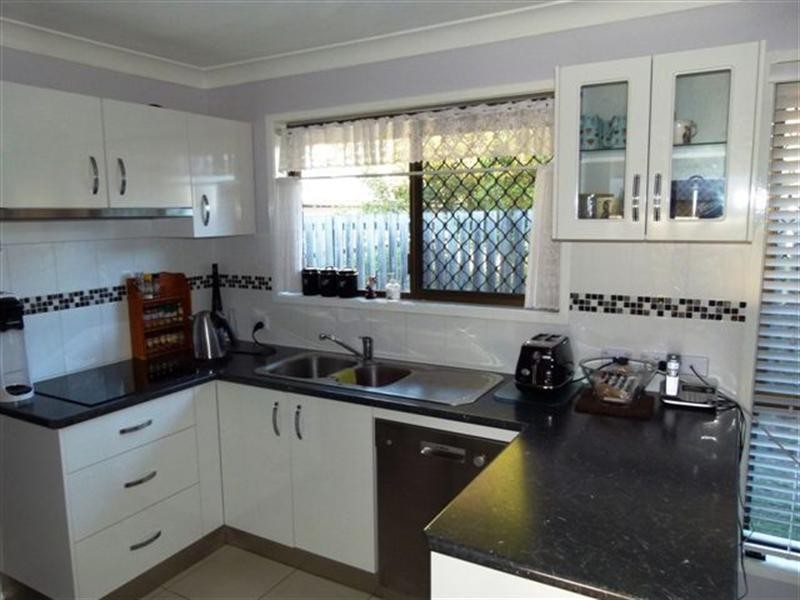 29 Gledson Street, North Booval QLD 4304