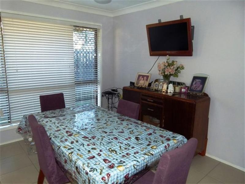 29 Gledson Street, North Booval QLD 4304