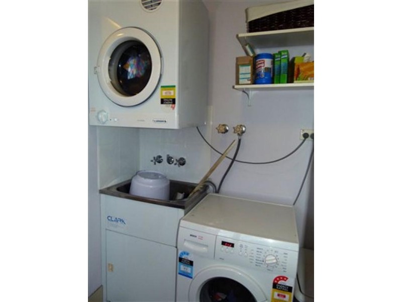 29 Gledson Street, North Booval QLD 4304