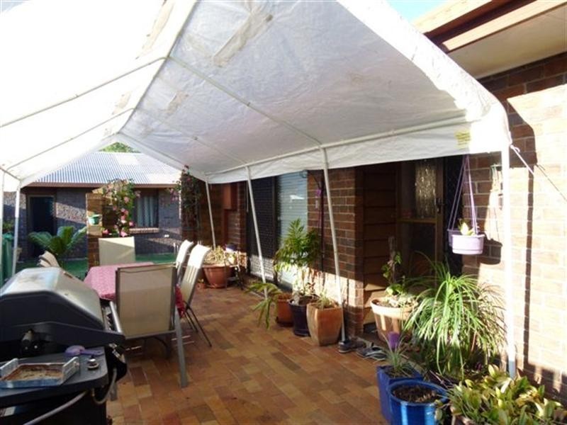 29 Gledson Street, North Booval QLD 4304