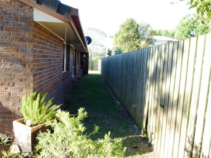 29 Gledson Street, North Booval QLD 4304