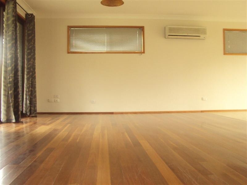 71 Adelong Avenue, Thagoona QLD 4306