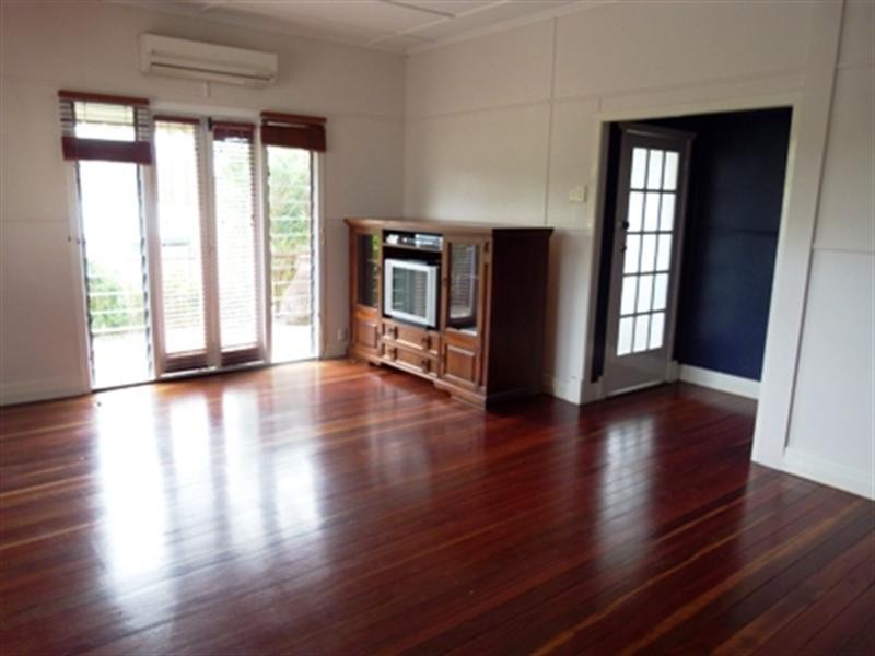 34 Cypres Street, North Ipswich QLD 4305