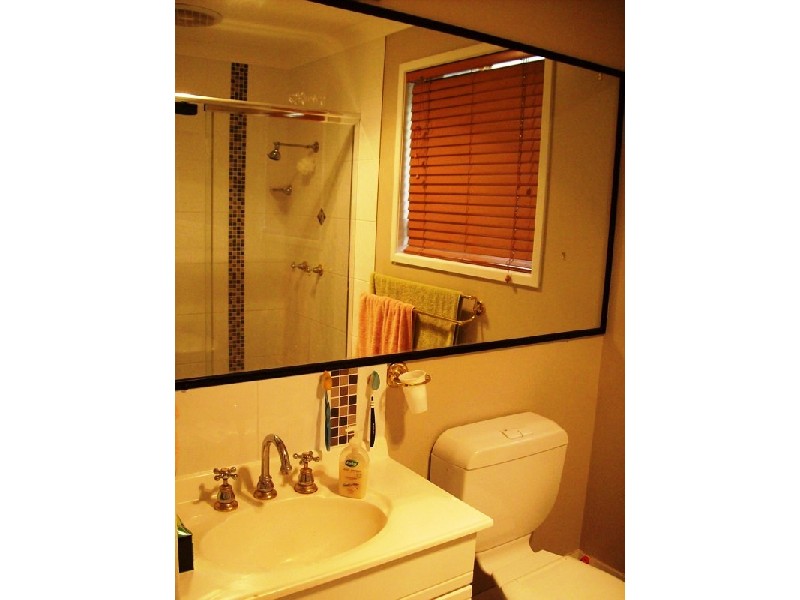 6 CRAIGERNE Street, Brassall QLD 4305