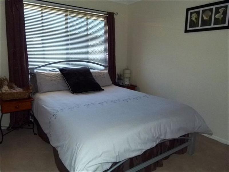 39 Fassifern Street, Peak Crossing QLD 4306