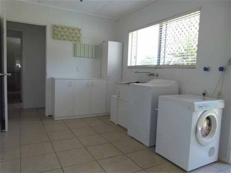 11 Box Street, Yamanto QLD 4305