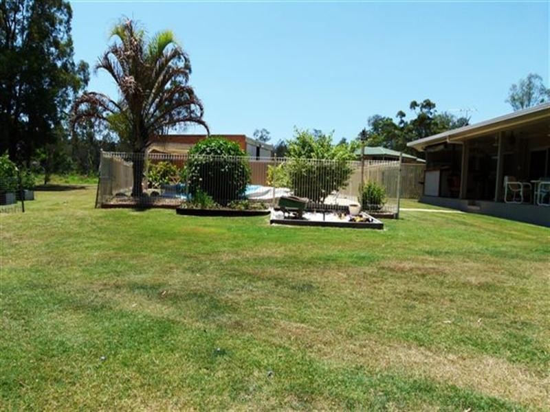 11 Box Street, Yamanto QLD 4305