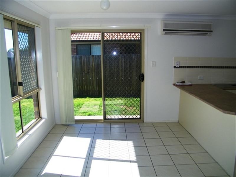 102 Anna Drive, Raceview QLD 4305