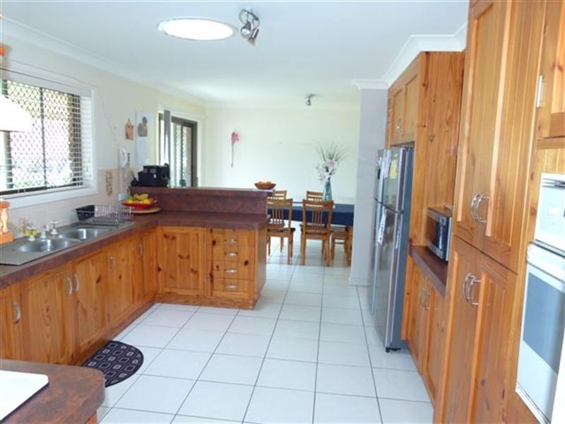 12 Taylors Road, Walloon QLD 4306