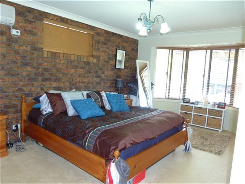 12 Taylors Road, Walloon QLD 4306