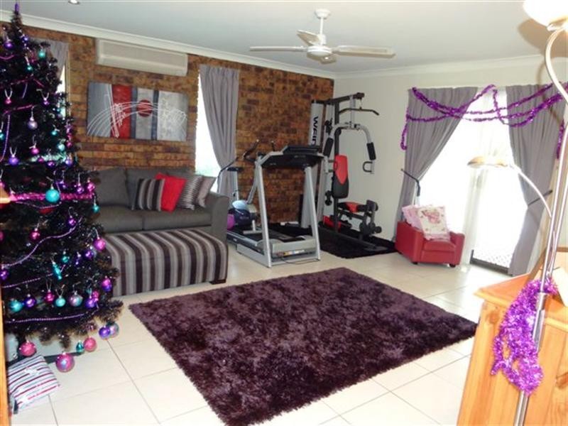 12 Taylors Road, Walloon QLD 4306