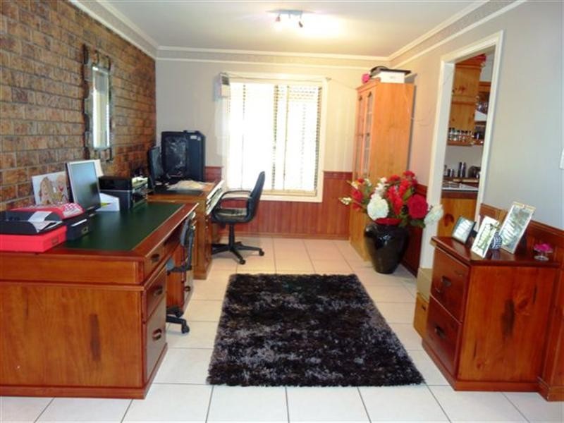 12 Taylors Road, Walloon QLD 4306