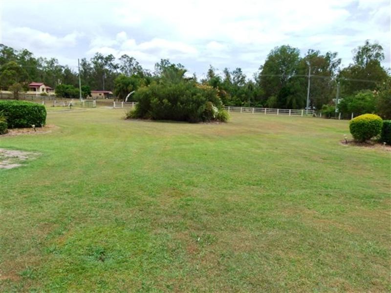 12 Taylors Road, Walloon QLD 4306