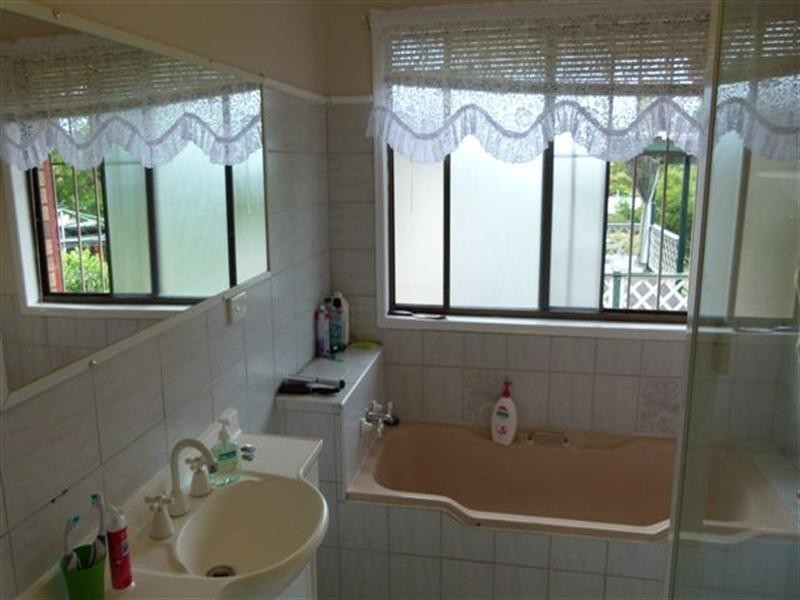 348 Warwick Road, Yamanto QLD 4305