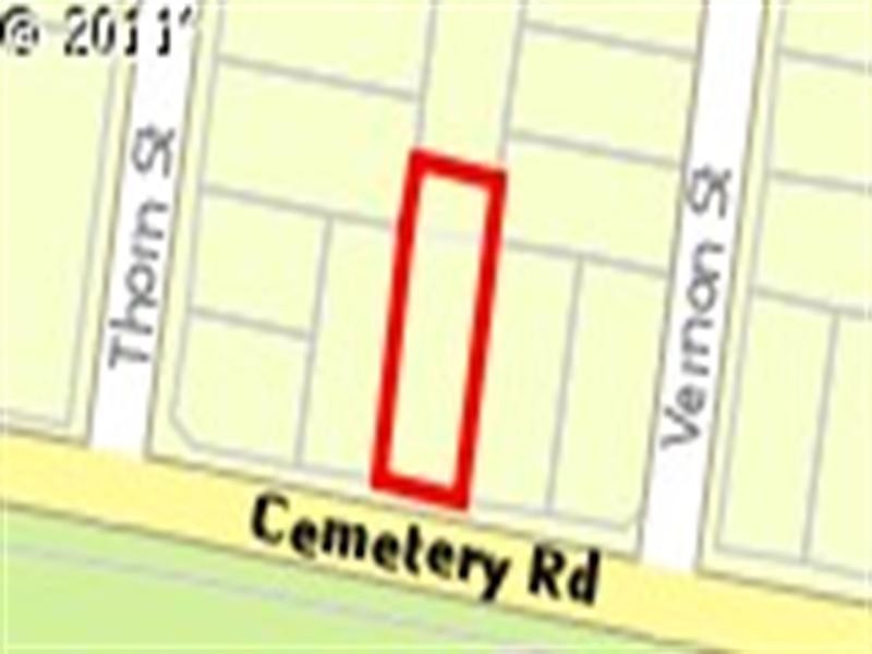 4 Cemetery Road, Ipswich QLD 4305