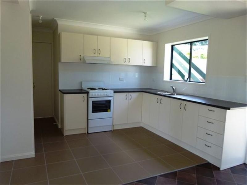 4 Georgette Street, One Mile QLD 4305