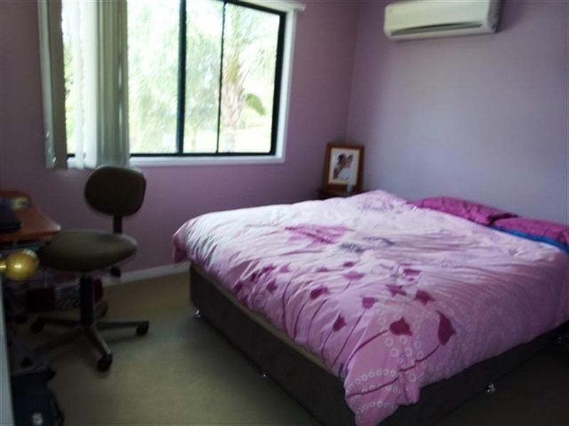 4 Georgette Street, One Mile QLD 4305