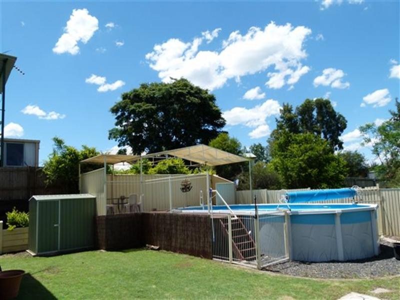 4 Georgette Street, One Mile QLD 4305