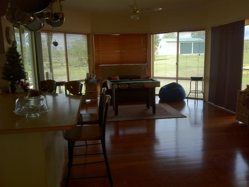 10 Wellington Rise, Willowbank QLD 4306