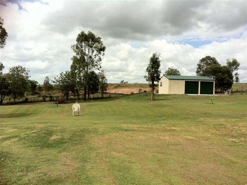 10 Wellington Rise, Willowbank QLD 4306