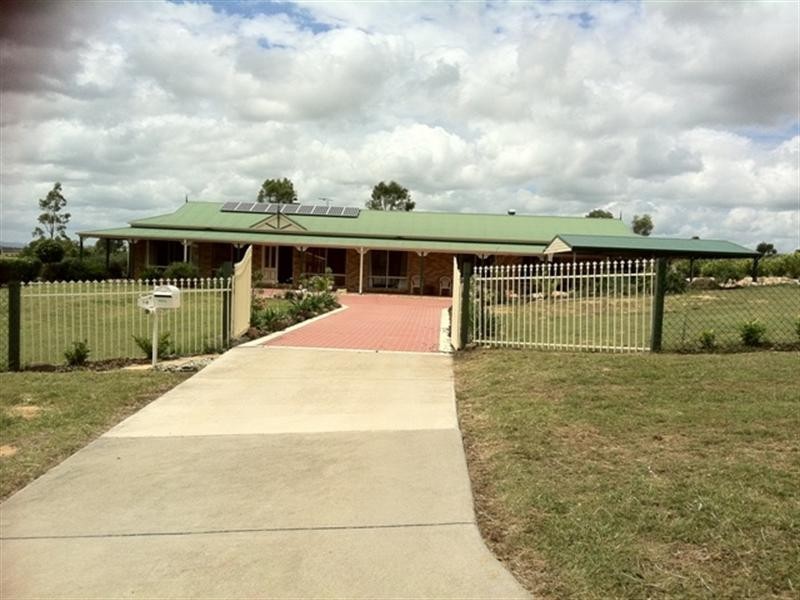 10 Wellington Rise, Willowbank QLD 4306