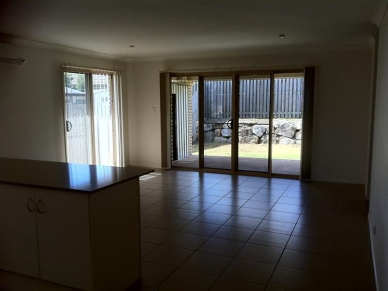 41 Dornoch, Raceview QLD 4305