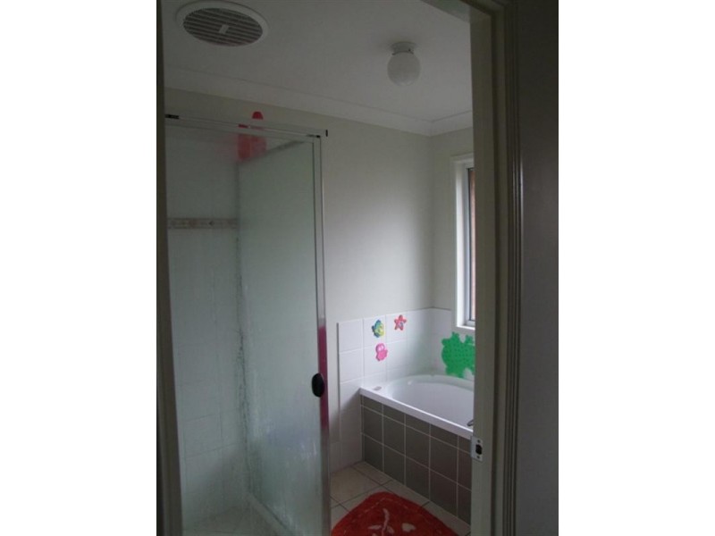 98 Anna Drive, Raceview QLD 4305