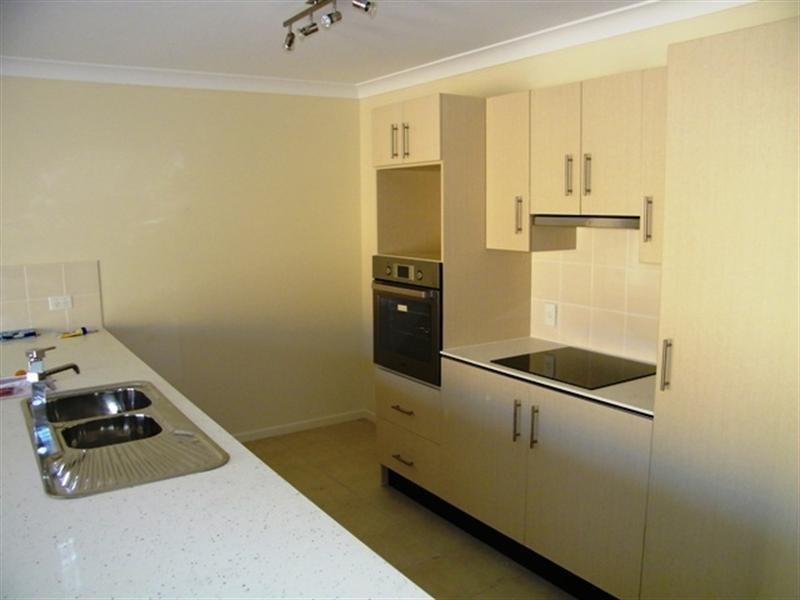 15 Figtree Court, Yamanto QLD 4305