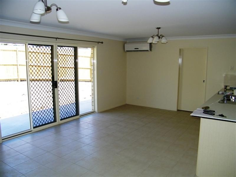 15 Figtree Court, Yamanto QLD 4305