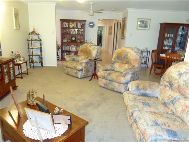 2 Amor Court, Yamanto QLD 4305