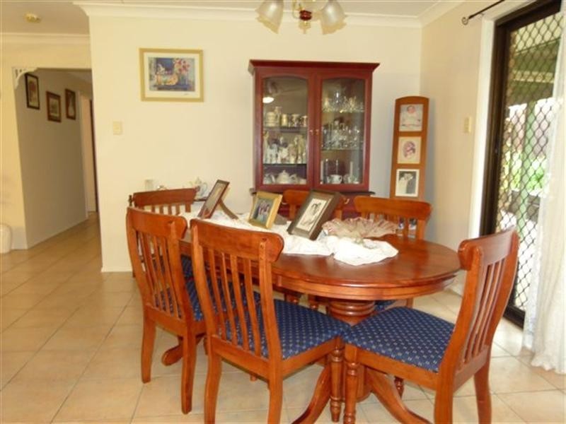 2 Amor Court, Yamanto QLD 4305