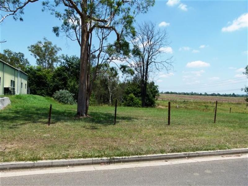 114 Berry Street, Yamanto QLD 4305