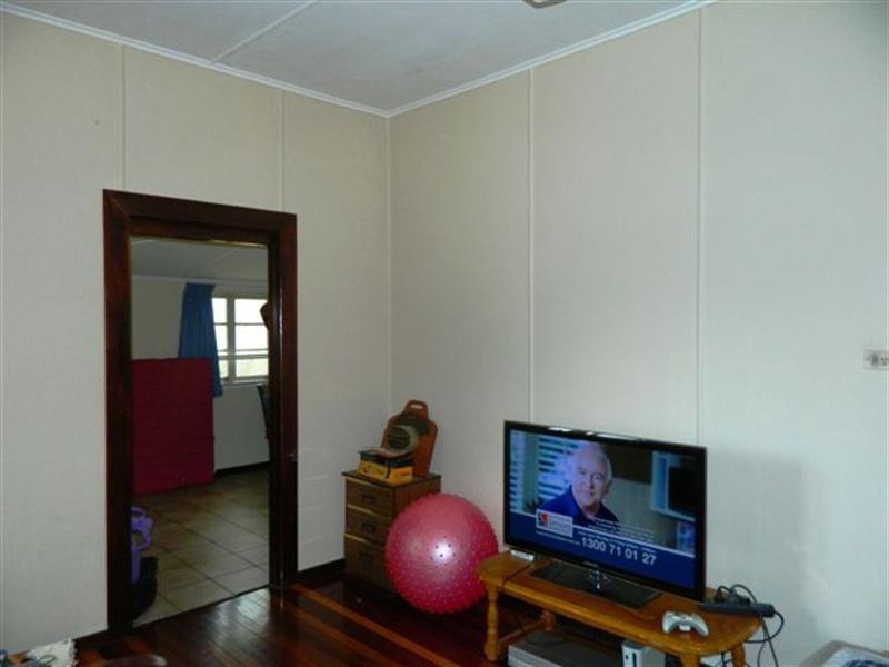 15 North Street, Harrisville QLD 4307