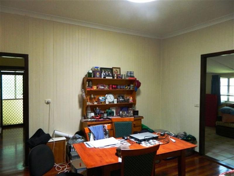 15 North Street, Harrisville QLD 4307