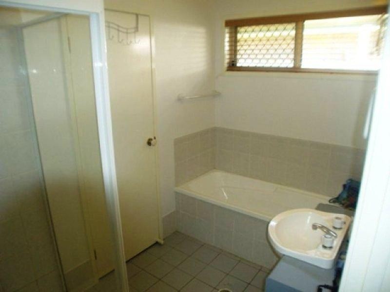 9 Quando Close, Yamanto QLD 4305