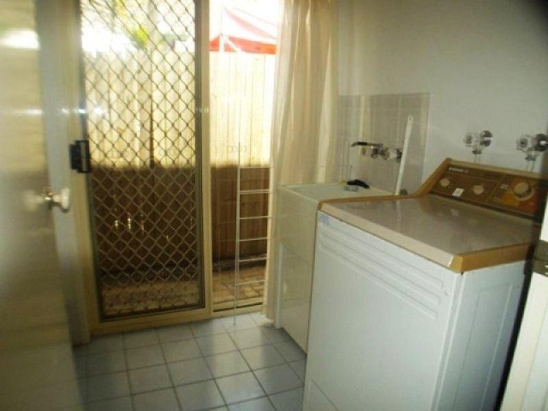 9 Quando Close, Yamanto QLD 4305