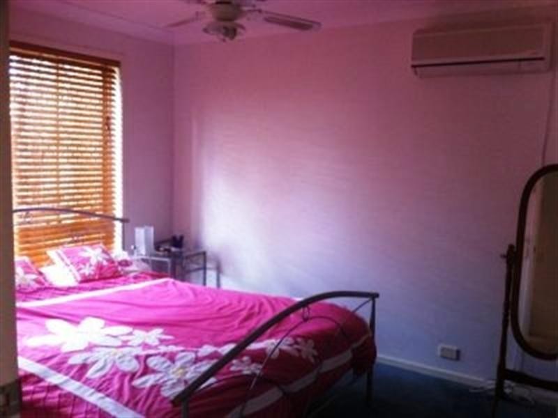 9 Quando Close, Yamanto QLD 4305