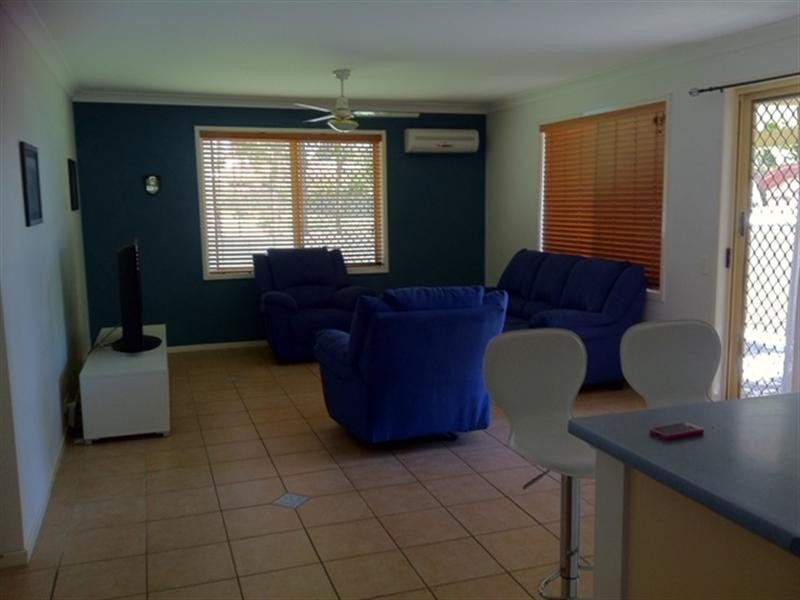 9 Quando Close, Yamanto QLD 4305