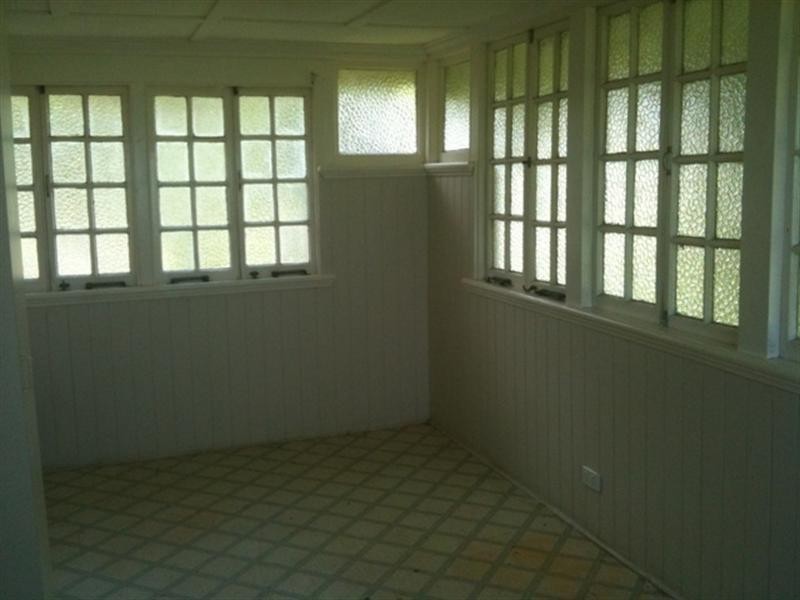 4 Hillside Road, Peak Crossing QLD 4306