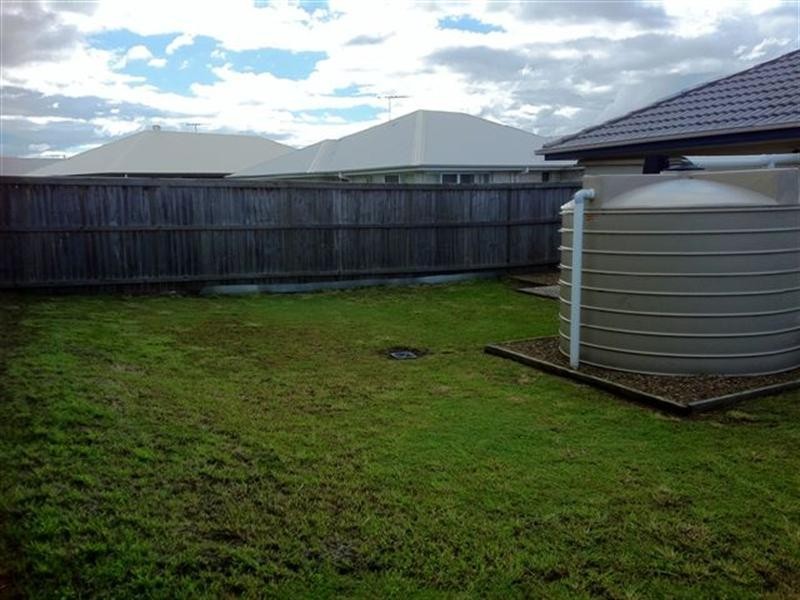 88 Jacaranda Drive, Yamanto QLD 4305