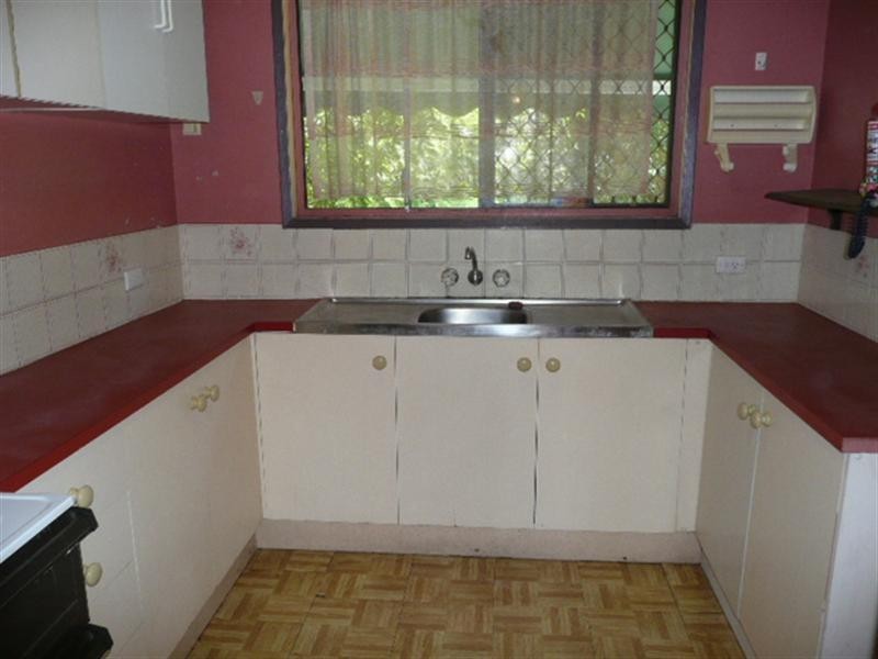 13 France Street, Eastern Heights QLD 4305