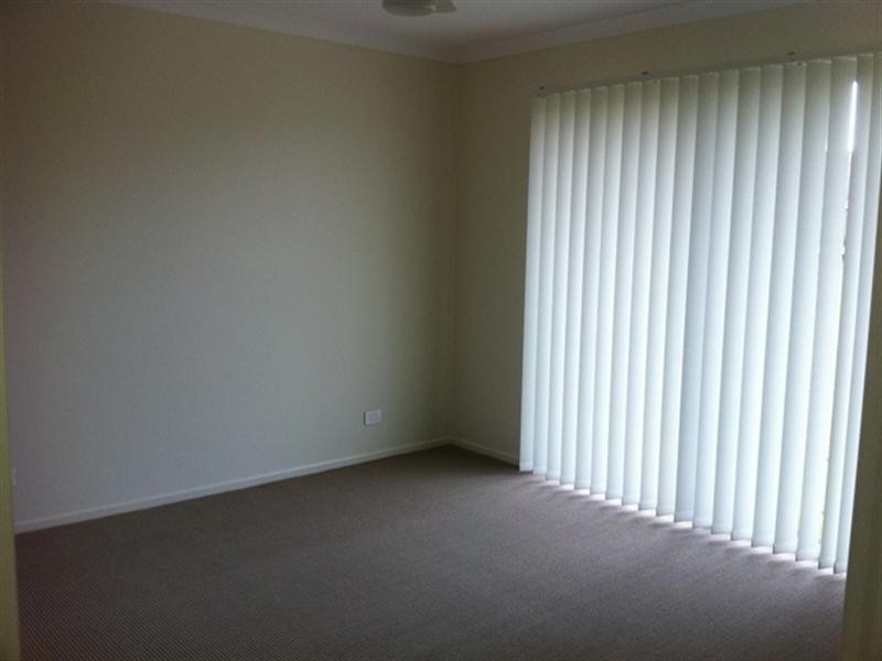 17 Iris Court, Yamanto QLD 4305