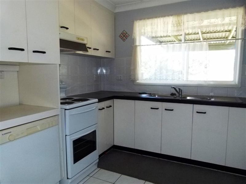 45 Fassifern Street, Peak Crossing QLD 4306