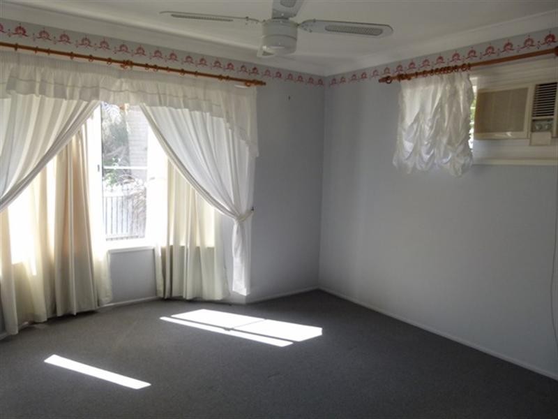 45 Fassifern Street, Peak Crossing QLD 4306