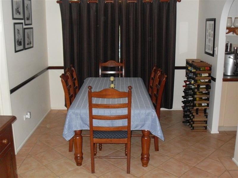 5 Sheppey Place, Yamanto QLD 4305