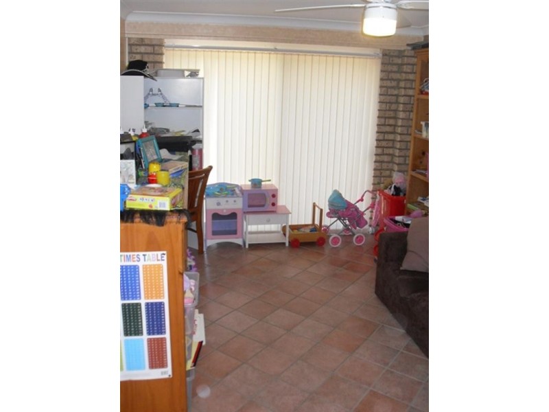 5 Sheppey Place, Yamanto QLD 4305