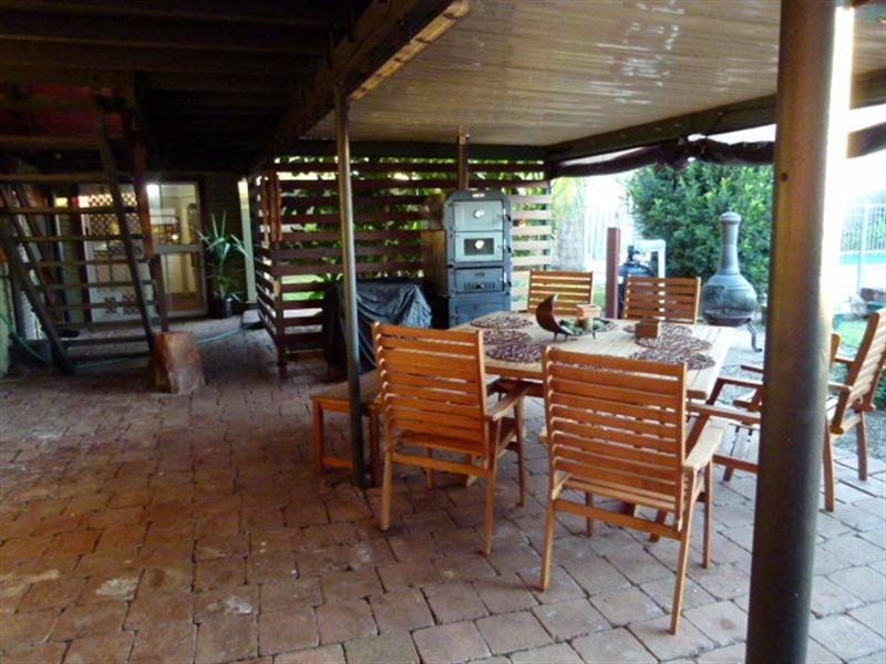 287 South Station Road, Raceview QLD 4305