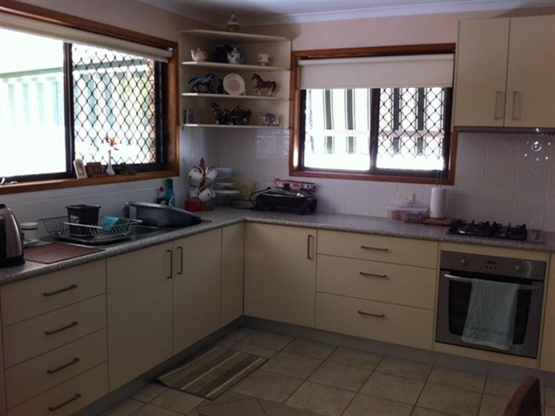 9 Kingsley Street, Walloon QLD 4306