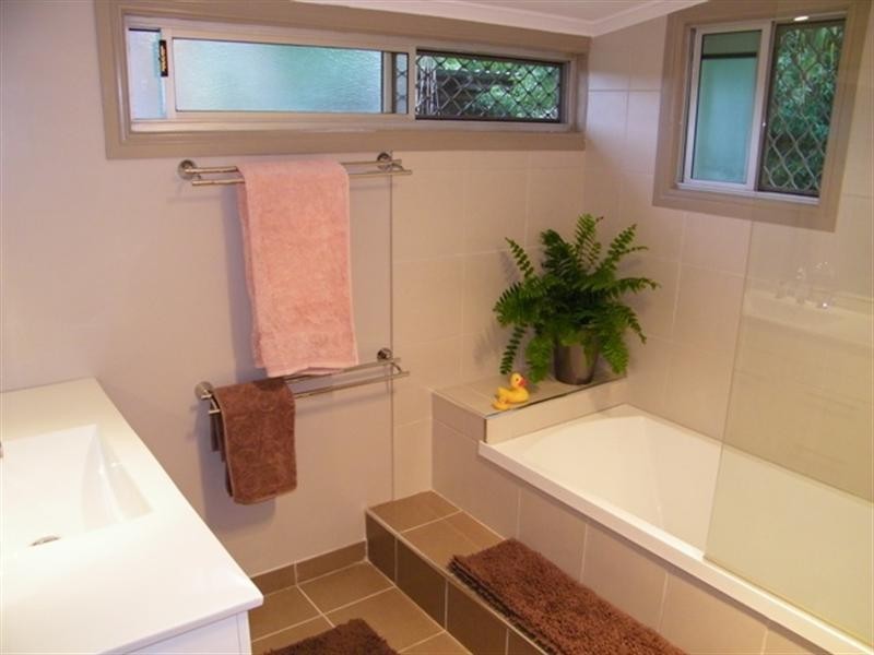 27 Galah Street, Churchill QLD 4305