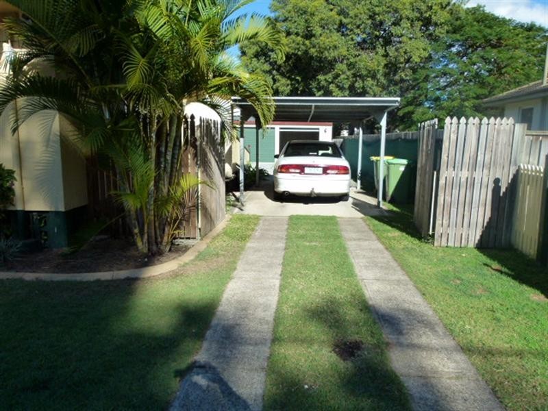 6 Petrie Street, Leichhardt QLD 4305